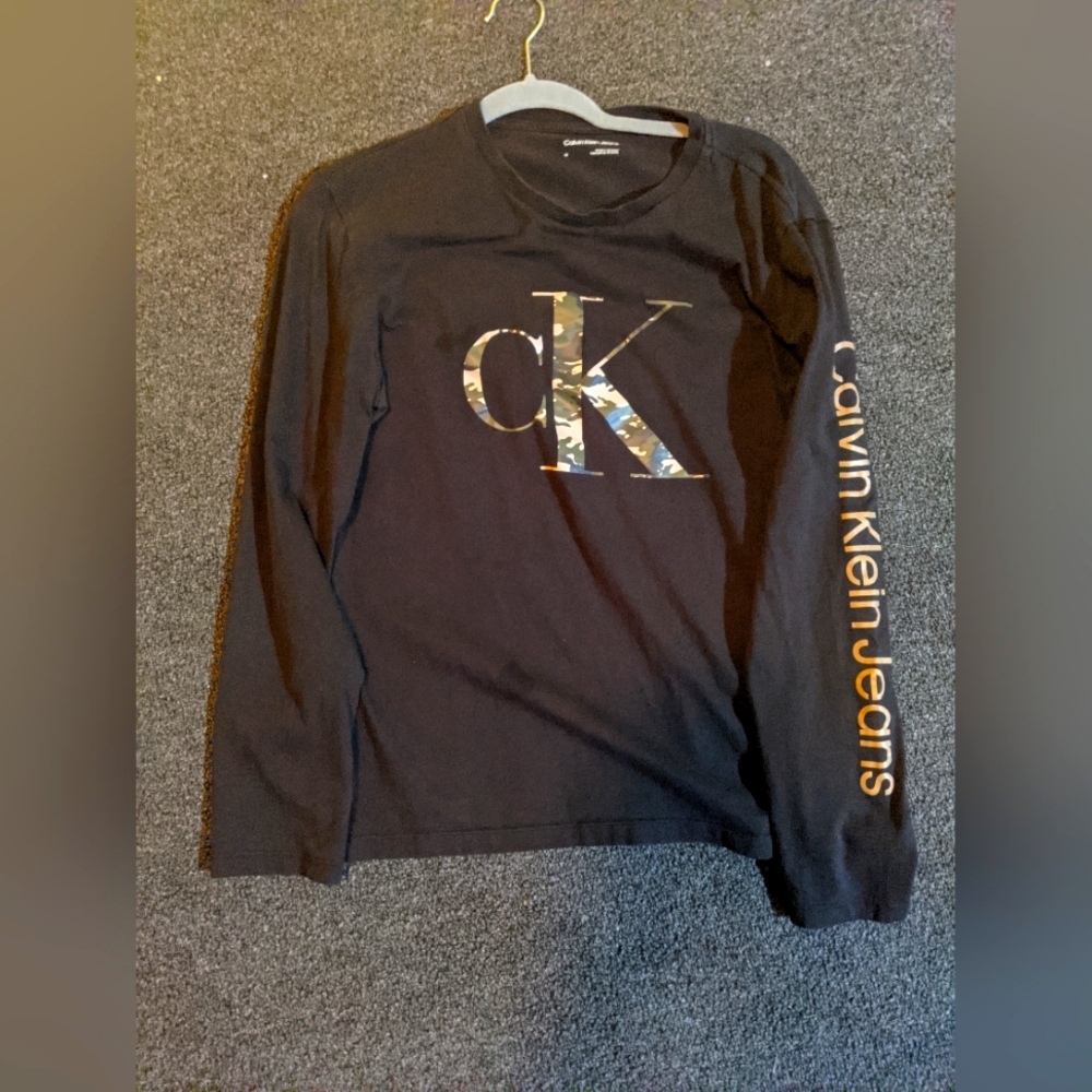 Calvin Klein Camo Long Sleeve